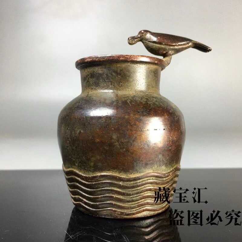 Vintage Collectible Bottles - مجموعة عتيقة من البرونز: جرة صغيرة