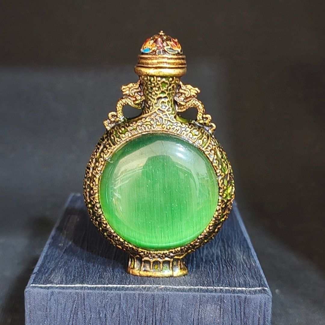 مجموعة عتيقة: زجاجة نشوقات مزد - مراجعة Vintage Collectible Bottles وسعره