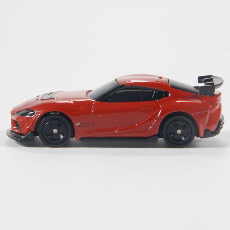 سيارة سباق توميكا رقم 22 تويوت - مراجعة Vintage Collectible Toy Cars وسعره