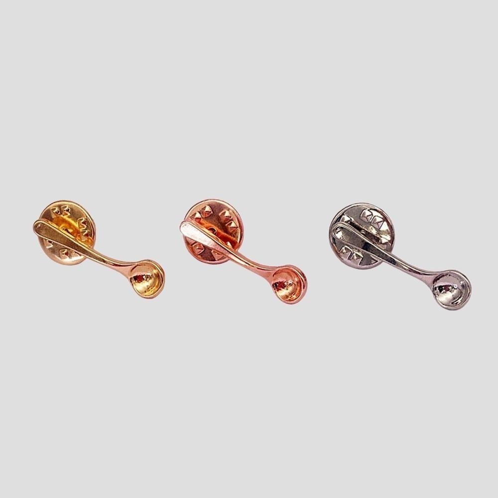دبابيس طية صدر معدنية بتصميم م - مراجعة Vintage Collectible Spoons وسعره